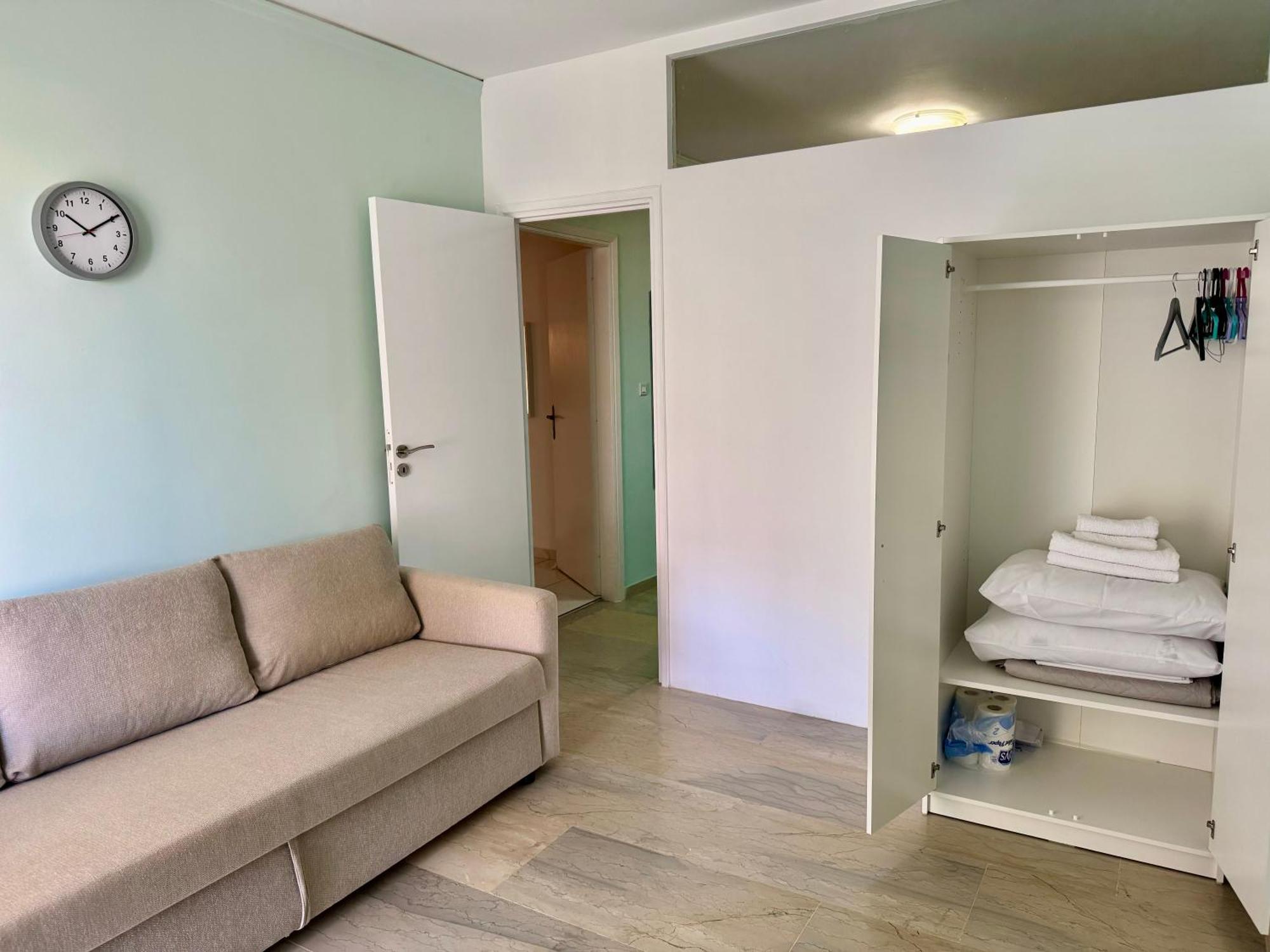 Sun Beach Apartment อานาวีซอส ภายนอก รูปภาพ